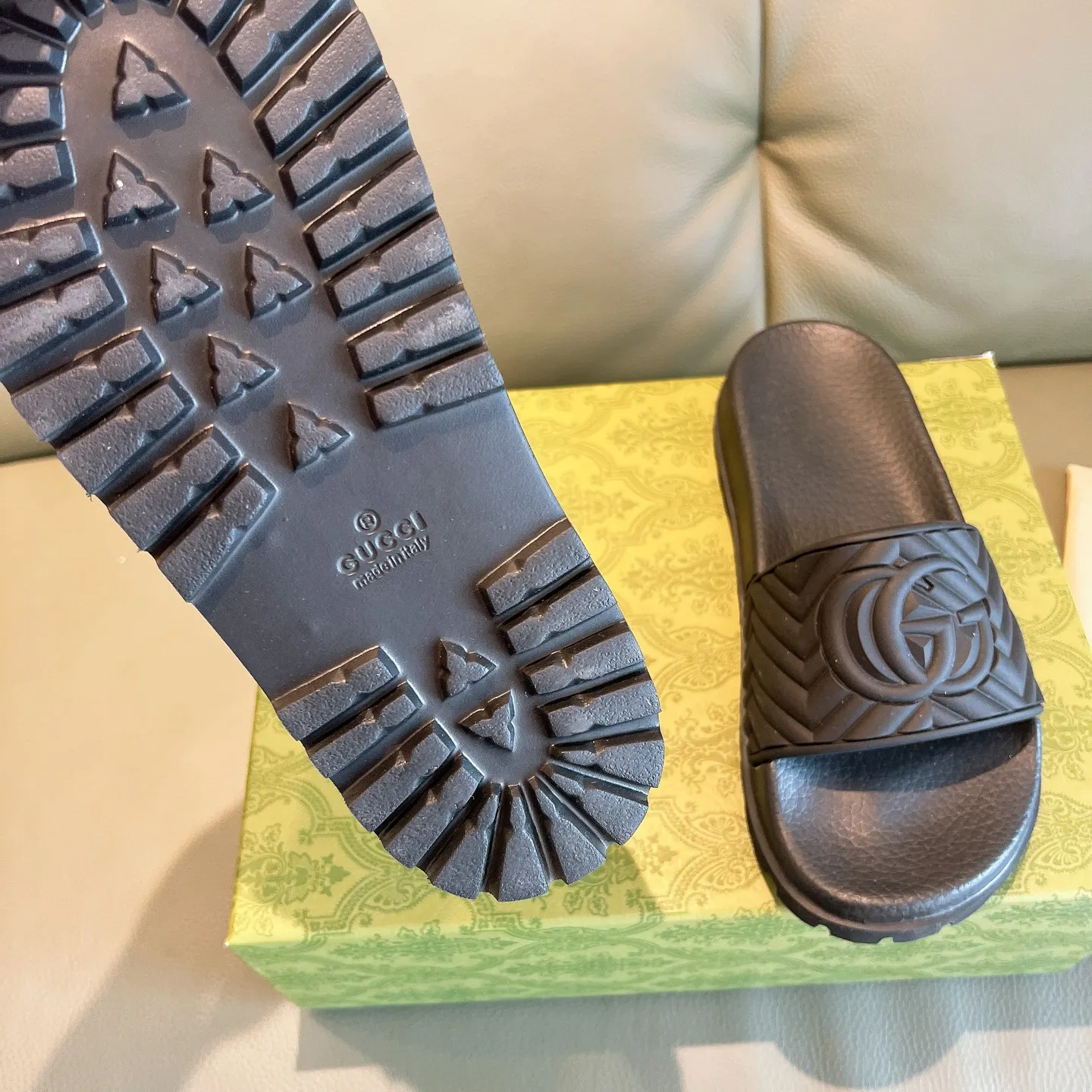 Men's Men's Shoes 130🐮🐮Gucci Gucci Slippers Gucci 2024 latest beach sandals slippers Original molding double G LOGO Original molding consistent Outsole: Men's Men's Shoes u double-layer outsole Size: 35-46